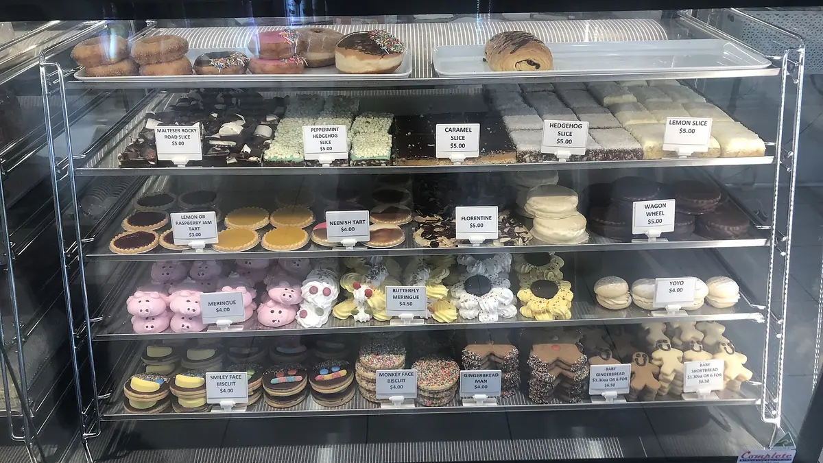 Kings Bakery & Deli – bakery in Tavistock town centre